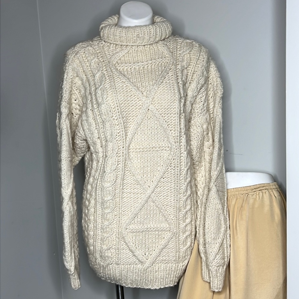 Men’s Hand Knit Wool Fishermen Turtleneck Sweater by Yarnia size large